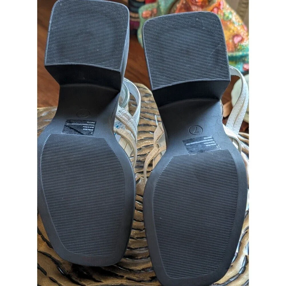 Wild Fable Stephanie White Strappy Platform Sandals Size 7 Memory Foam NWT